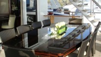 LITTLE VIOLET - Aft Deck Dining